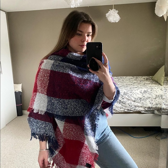 Soft Blanket Scarf - large - Picture 4 of 5